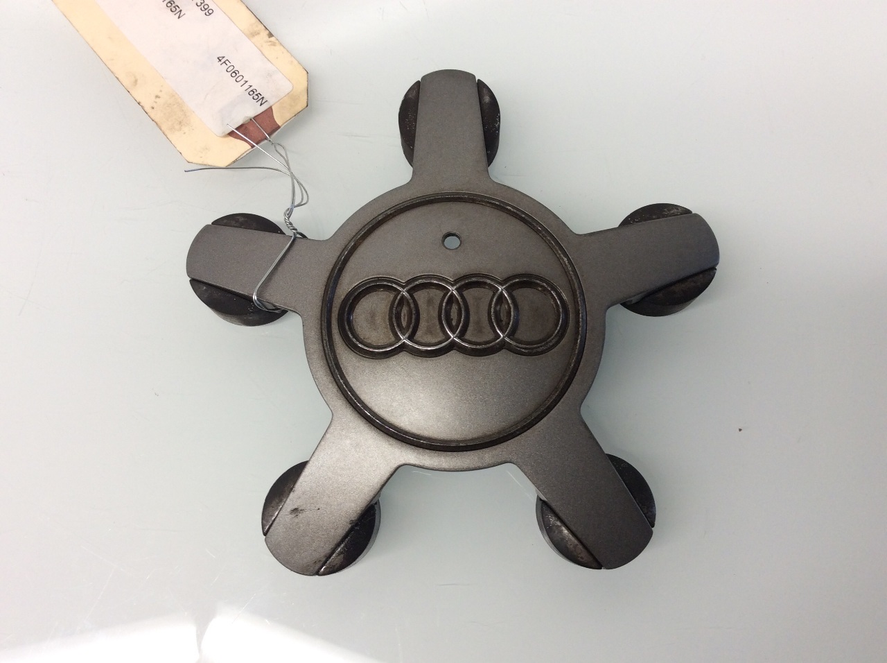 2007 - 2015 Audi A3 S3 A4 S4 A5 A6 A7 A8 Q5 TT R8 Wheel Center Cap 4F0601165N OEM
