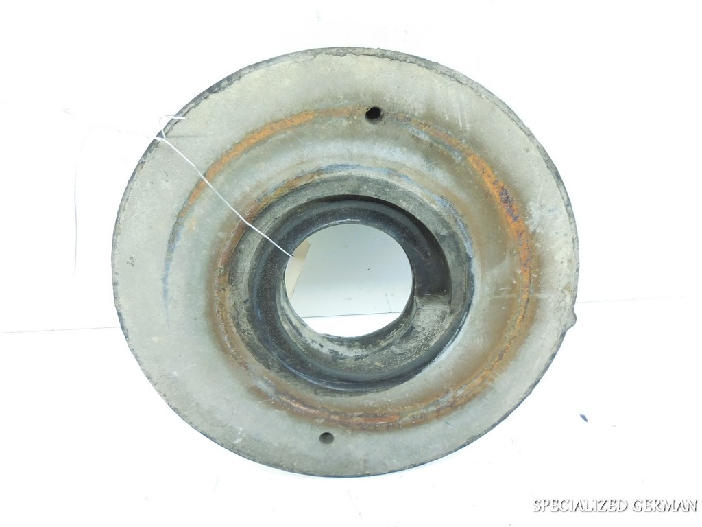 1993 1994 1995 Volkswagen Eurovan rear coil spring bushing packing pad 701511147 OEM