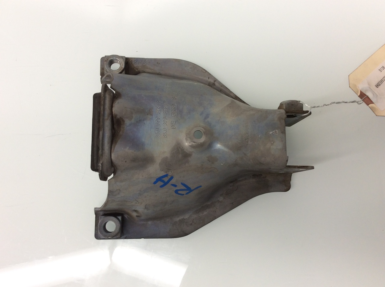 2009 2010 2011 2012 Audi A4 A5 Q5 Right Motor Mount Bracket Plate 8K0399378S OEM
