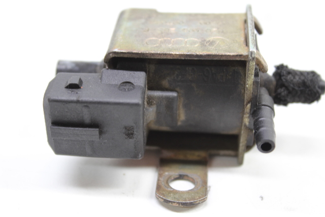 1999 2000 2001 Volkswagen Beetle Turbocharger Boost Solenoid Valve 028906283F