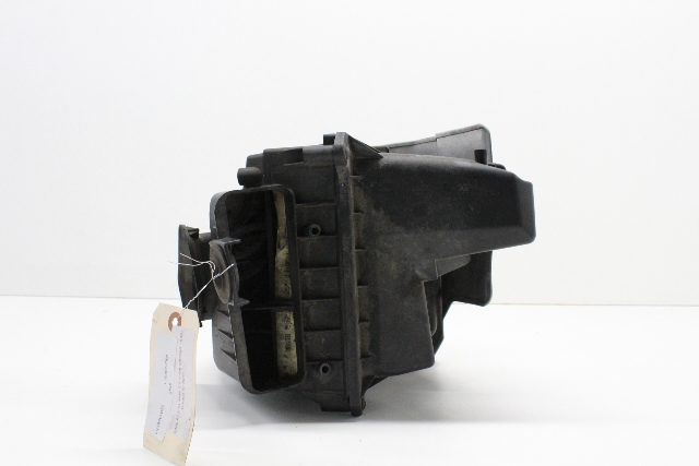 2005 2006 2007 2008 Audi A4 2.0t Air Cleaner Filter Box Assembly 03G133837