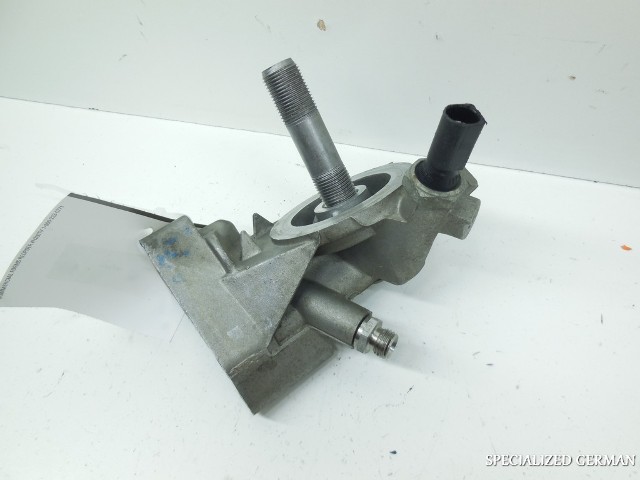 97 98 99 00 AUDI A4 VW PASSAT 1.8T AEB OIL FILTER HOUSING 050115417