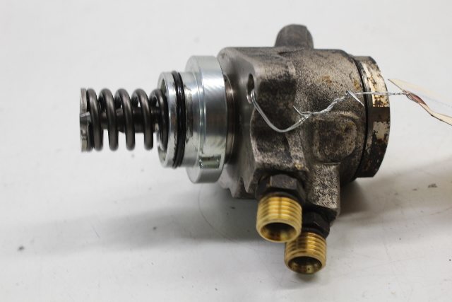 2009-2013 Audi R8 5.2L Engine Mounted Fuel Pump 07L127026G