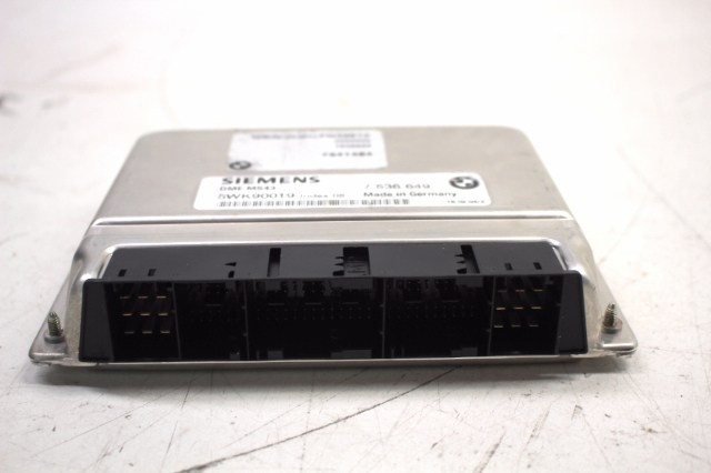 2003 2004 2005 BMW 330Xi Engine Computer Module ECU ECM DME 7541484 OEM
