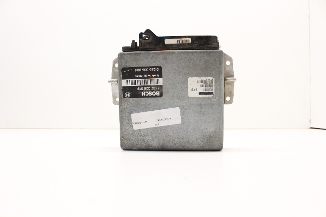 1988 1989 1990 BMW 750iL Sedan ECU DME Engine Control Unit 12711725390 OEM