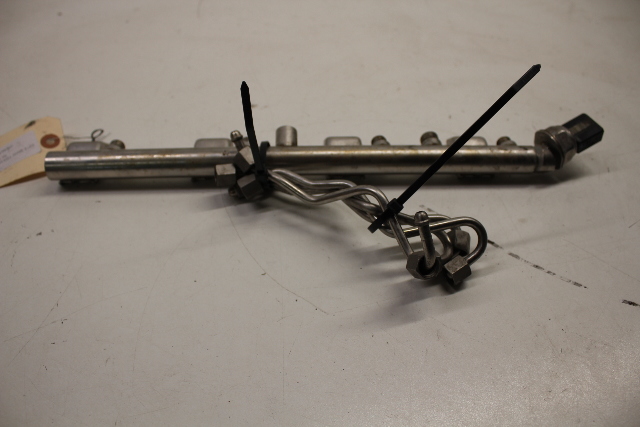 2011 2012 BMW 750i Fuel Injection Rail Pressure Sensor - 13537537319 OEM