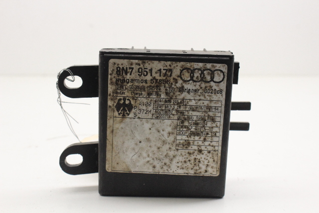 2001 Audi TT Movement Motion Detector Alarm Control Module 8N7951177 OEM