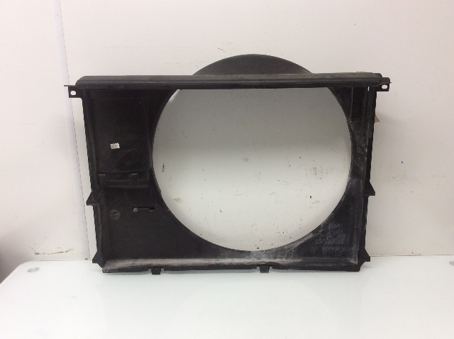 1995 1996 1997 1998 BMW 740i Radiator Shroud