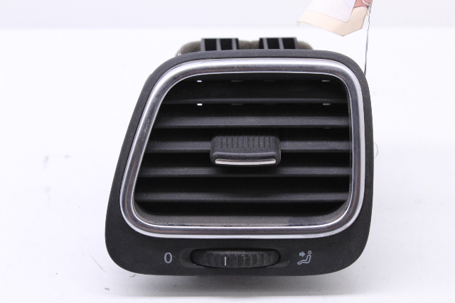 2009 Volkswagen Eos Komfort 2dr 2.0 Left Dash Air Vent OEM