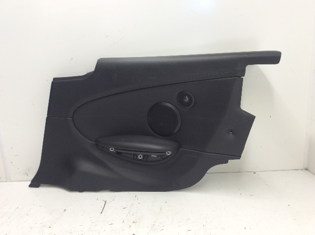 2006 2007 2008 2009 2010 BMW M6 Coupe Right Rear Quarter Panel Trim