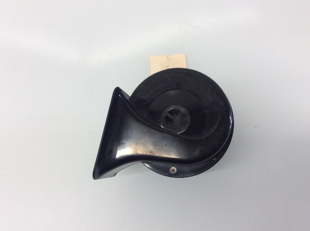 2001 2002 2003 2004 2005 Audi A6 Allroad Quattro Low Note Tone Horn