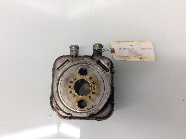 2002 2003 2004 Audi A4 3.0 Engine Oil Cooler