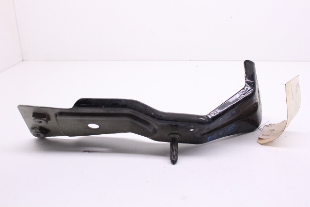 2012 Volkswagen Jetta Fender Holder Bracket Left 5C6821137 OEM