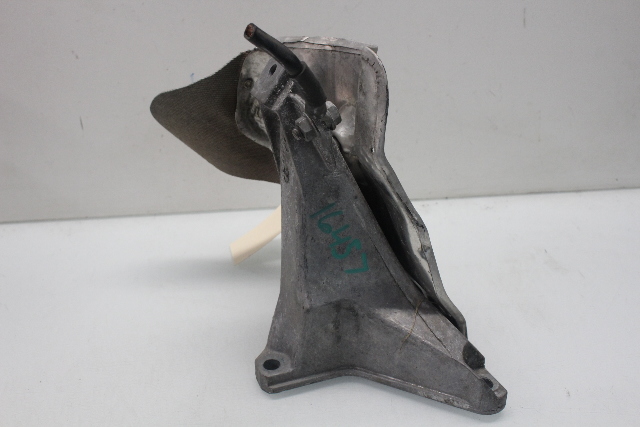 2003 Audi A4 Quattro Sedan 1.8t Right Motor Mount Bracket 8d0199388g OEM