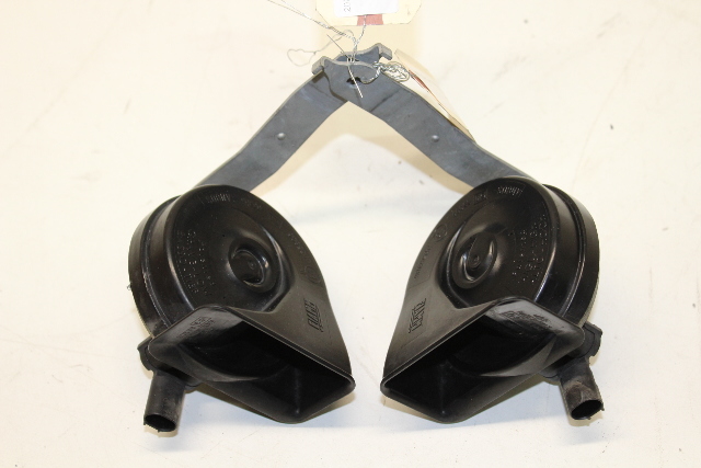 2006 2007 2008 BMW 750Li High Tone Low Note Horn Pair Set