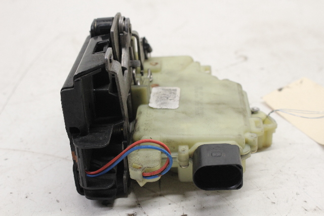 2002 2003 2004 2005 Volkswagen Beetle Passat Front Door Latch Lock Right - 3B1837016BH OEM