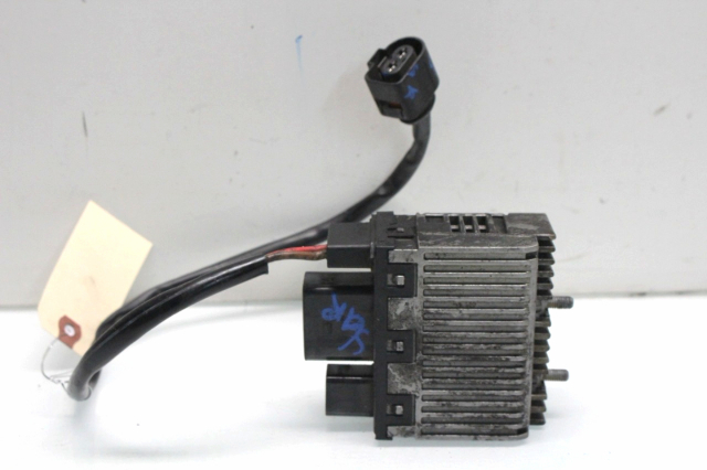 2002 Volkswagen Passat V6 Sedan 4dr Cooling Fan Control Module 8D0959501C OEM