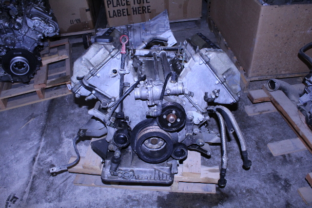 1997 1998 BMW 540i 4.4L Engine Motor OEM