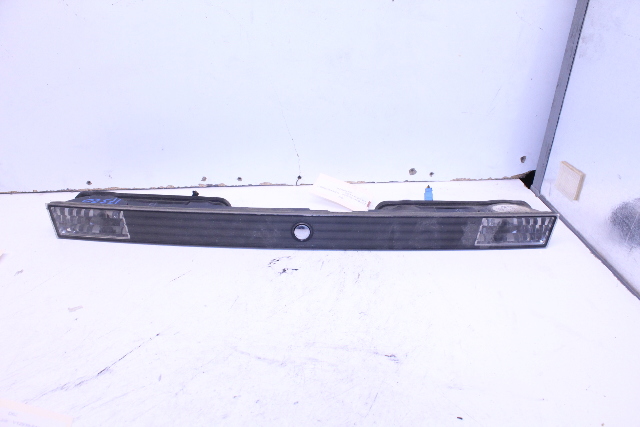 2004 BMW 745i Sedan E65 4-Door 4.4 Rear Trunk Center License Plate Light OEM