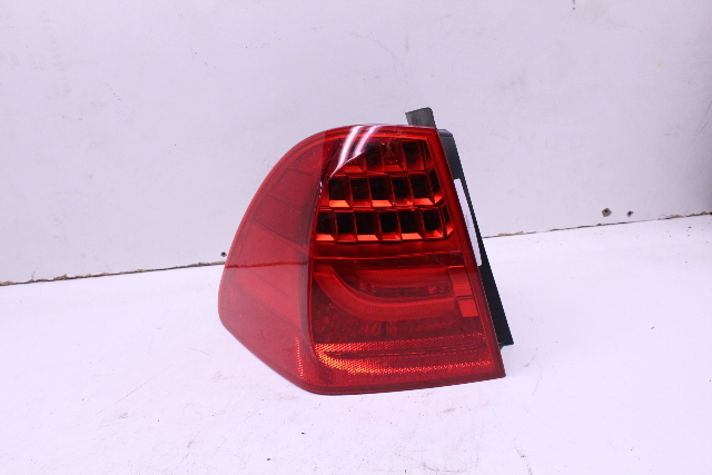 2009 BMW 328i xDrive Wagon 4-Door 3.0 Left Tail Light Lamp OEM