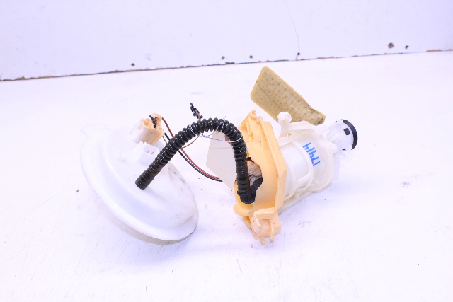 2009 BMW 750Li Sedan 4-Door 4.4 V8 Fuel Pump Assembly OEM