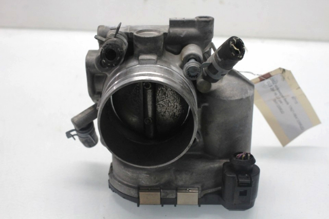 Volkswagen Beetle Golf GTI Jetta Throttle Body 2.0 06A133062D