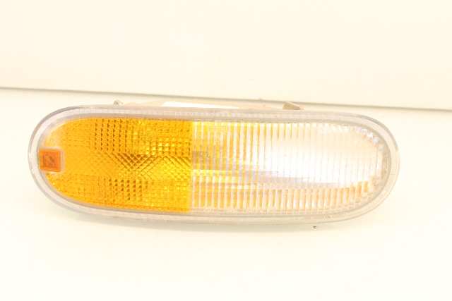 2000 Volkswagen Beetle 1.8 Turbo Right Front Turn Signal Light Lamp 1C0953042E OEM