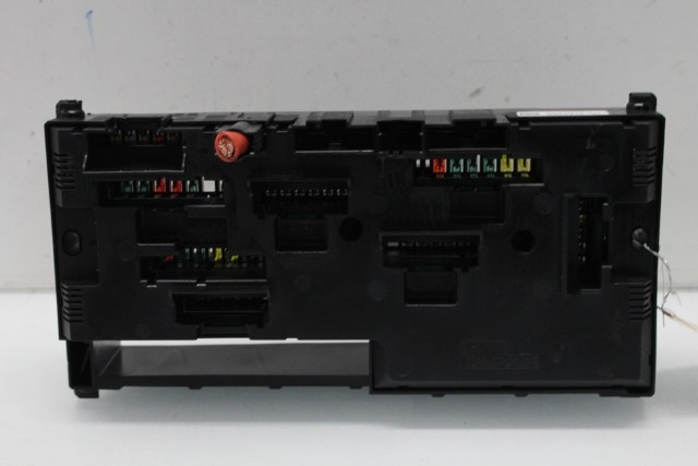 2013 BMW 640i Gran Coupe Sedan F06 Power Relay Fuse Box 61149252815 ... 2013 BMW 640i Gran Coupe Sedan F06 Power Relay Fuse Box 61149252815 ...