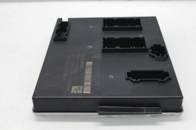 2011 Porsche Cayenne Rear Body Control Module BCM OEM