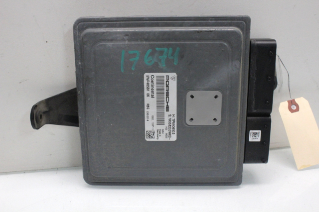 2011 Porsche Cayenne S Turbo Engine Computer Module ECU ECM DME 95861860400 OEM