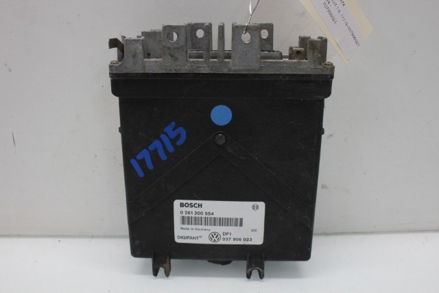 1991 Volkswagen Golf 1.8 GL Hatchback Engine Computer Module ECU ECM DME 037906023 OEM