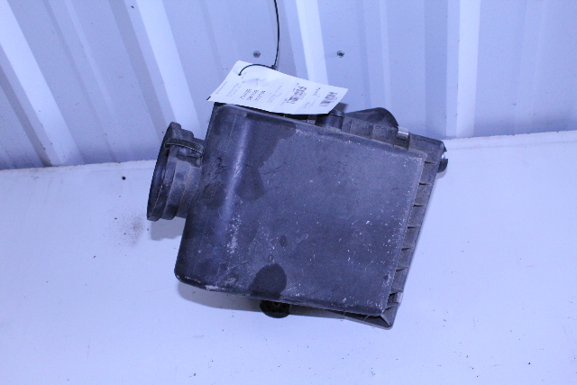2000 2001 BMW 740iL E38 Air Cleaner Box 1432823 OEM
