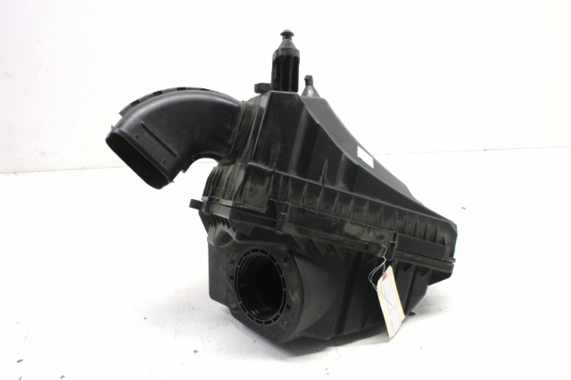 2014 Jaguar XJ 3.0 Supercharged Left Air Cleaner Assembly C2D34710 OEM