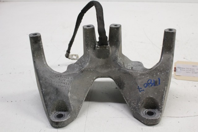 2009 2010 2011 2012 2013 BMW 750i 550i Transmission Crossmember Mount Bracket OEM