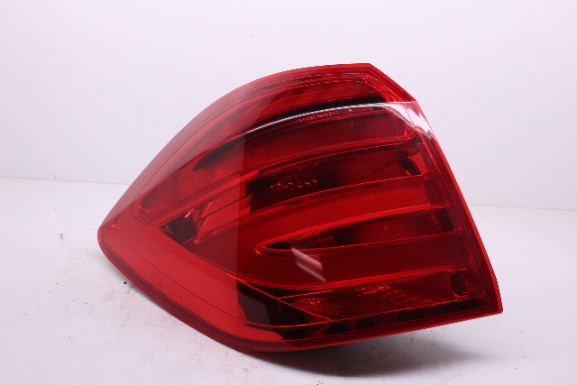 Driver Left Outter Tail Light 2014 Mercedes GL350 3.0 diesel 1669067501 OEM
