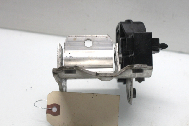 2009 2010 2011 2012 BMW 740i 750i Front Bumper Bracket Right OEM