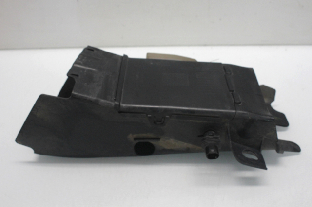 2012 BMW 750Li xDrive Sedan Lower Right Radiator Air Duct 51747184156 OEM