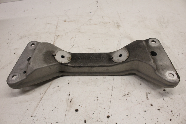 2015 BMW 320i Transmission Crossmember Mount Bracket OEM