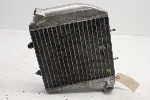2007-2009 Mercedes Benz E63 Automatic Engine Oil Cooler A2095000600 OEM