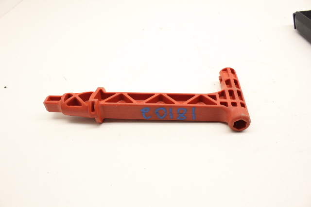 2011 BMW 750Li 4.4L AT Sedan Handbrake Release OEM