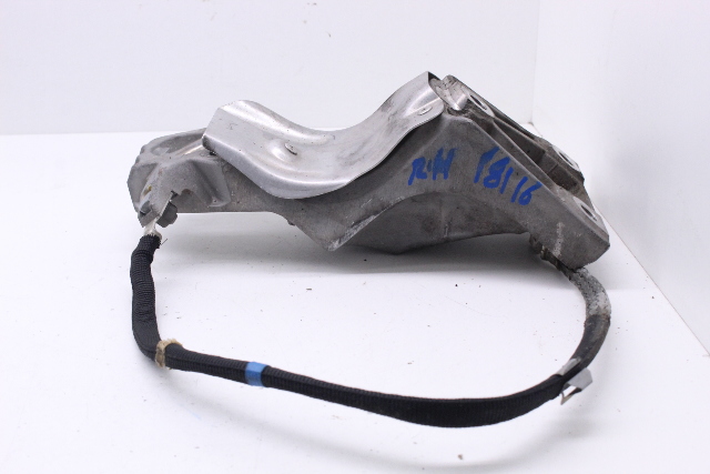 2008 2009 2010 BMW 535i N54 Engine Motor Mount Bracket Right OEM