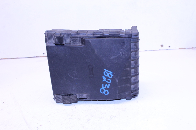 2009 Volkswagen Golf GTI EOS Rabbit Fuse Relay Box 1K0937125A OEM