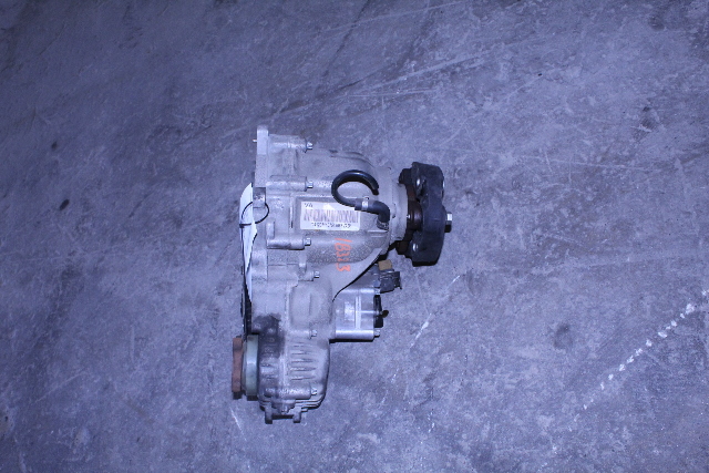 2006-2013 BMW 325xi 328xi 330xi 335xi Transfer Case 27107548666 OEM