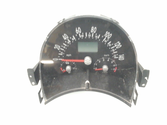 2003 Volkswagen Beetle Convertible 2.0L AT Speedometer OEM