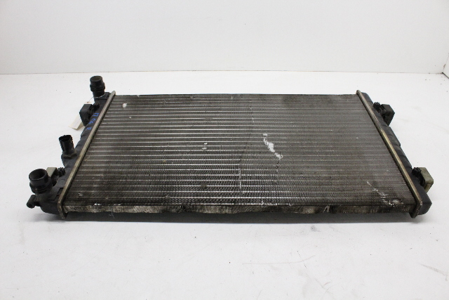 2000 Volkswagen Jetta 2.8L Aftermarket Radiator Bent 1J0121253R OEM