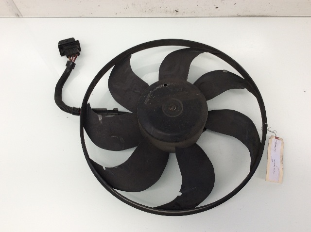 2004 2005 2006 Audi TT Radiator Cooling Fan 1J0959455S Cracked Blade OEM