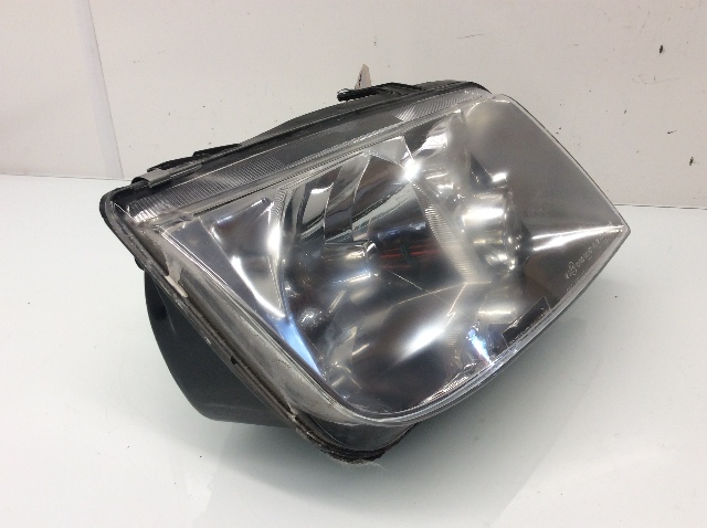 2002 - 2005 Volkswagen Jetta Right Aftermarket Halogen Headlight 1J5941018Bj OEM
