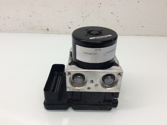 2013 Volkswagen Golf R Abs Anti Lock Brake Pump 1K0614517DT OEM