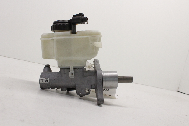 Audi A3 Volkswagen EOS Golf Rabbit Brake Master Cylinder Reservoir Tank OEM