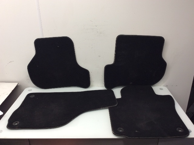 2007 2008 2009 Volkswagen Golf Floor Mat Set 1K1863011H Black OEM